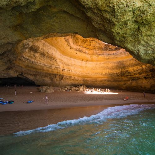 8 ukrytych plaż, które każdy podróżnik powinien odwiedzić